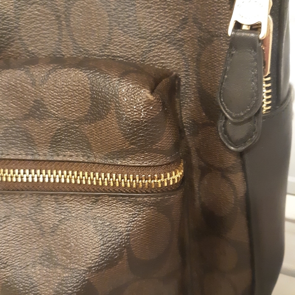Sold Coach medium backpack - Picture 3 of 5